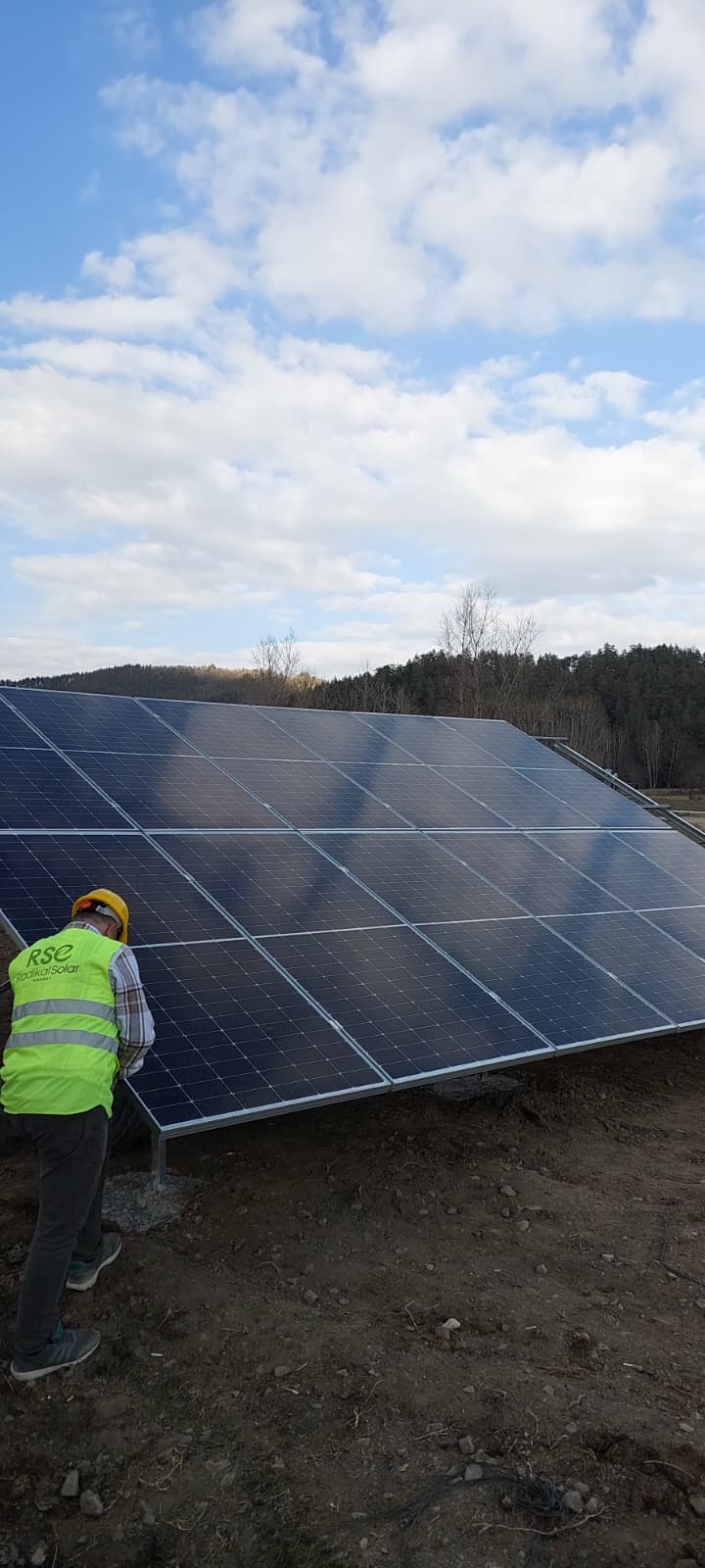 Utility ölçekli güneş enerjisi santrali